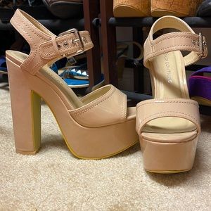 Gorgeous Heels for you to wear.